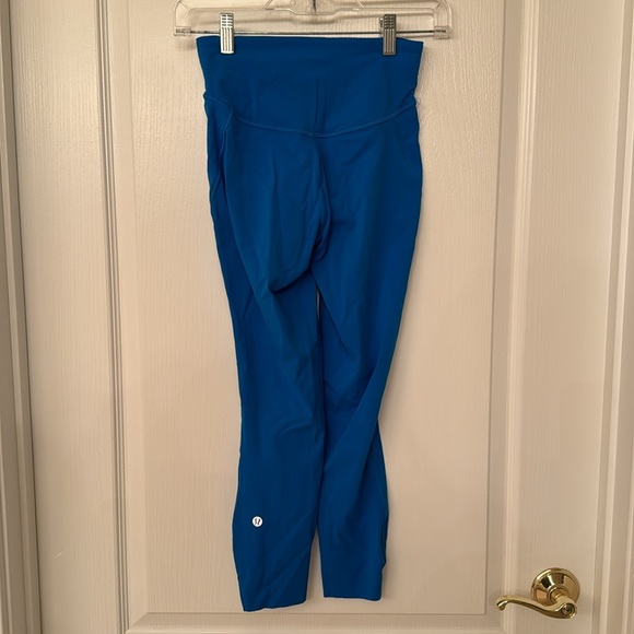 Lululemon - Picture 2 of 3